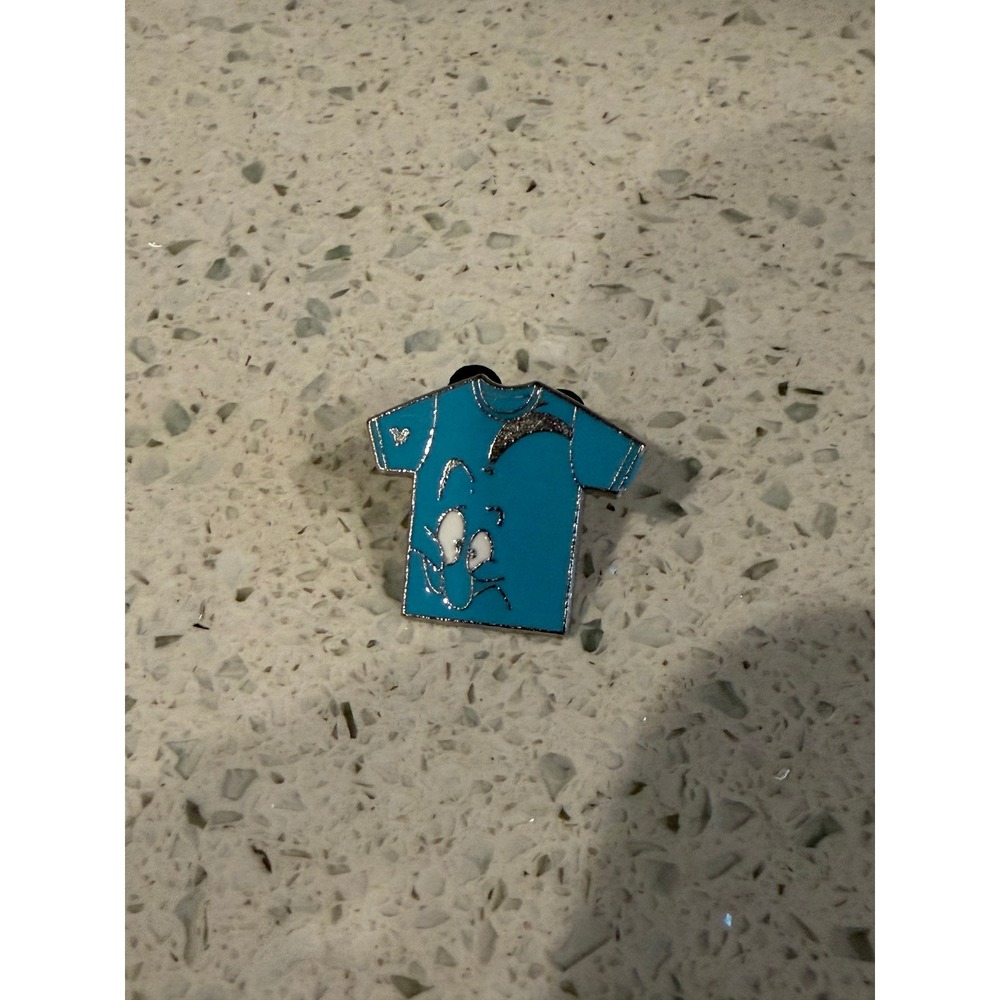 Disney Hidden Mickey Aladdin Genie T Shirt Trading Pin Rare